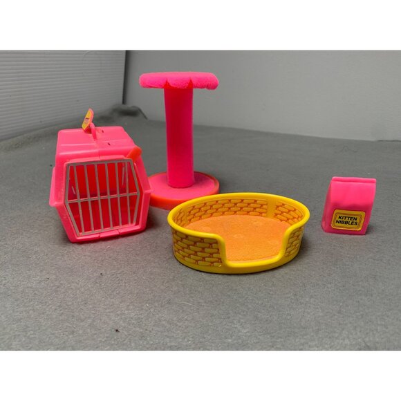 Vintage 1982 Mattel Barbie Fluff Cat Cuddly Kitten Set - Picture 2 of 13